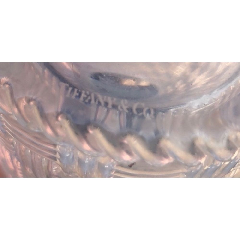 Tiffany & Co Crystal Vase 8" Cylinder Basket Weave Signed /Heavy Made in Germany - Picture 7 of 7